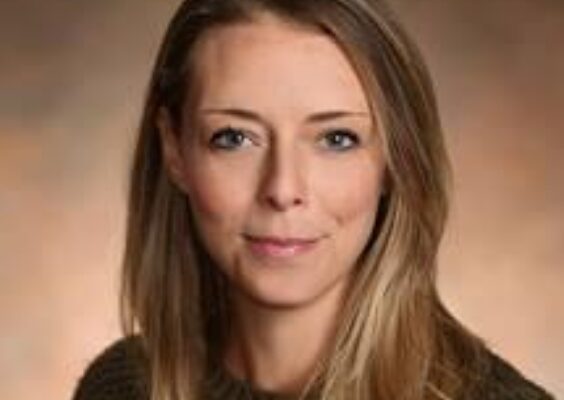 A headshot of Clare Seletsky.